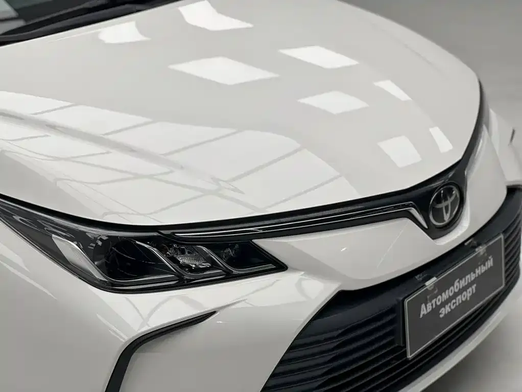 Toyota Corolla — фото 7