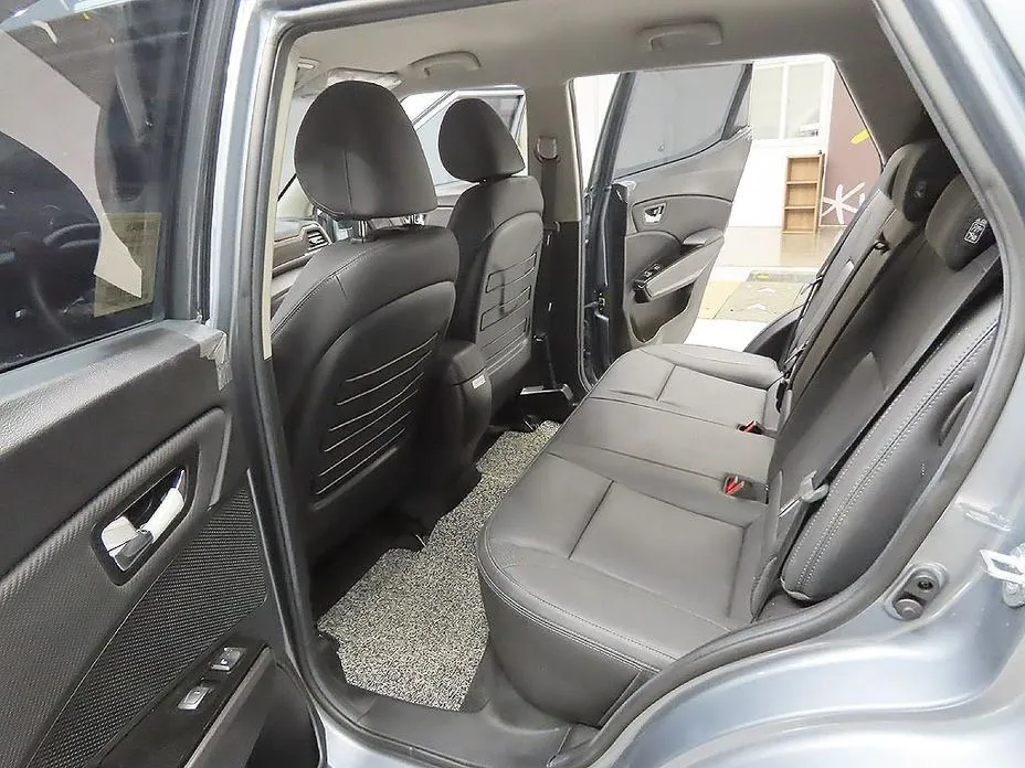 KG Mobility (Ssangyong) TIBOLI 2023 из KR, фото 6