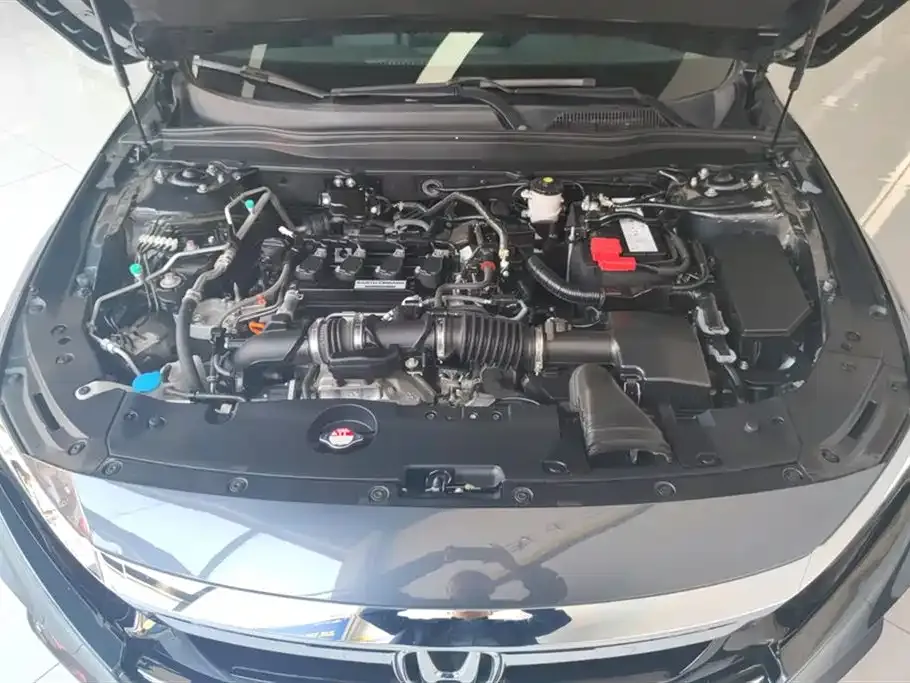 Honda Accord — фото 5