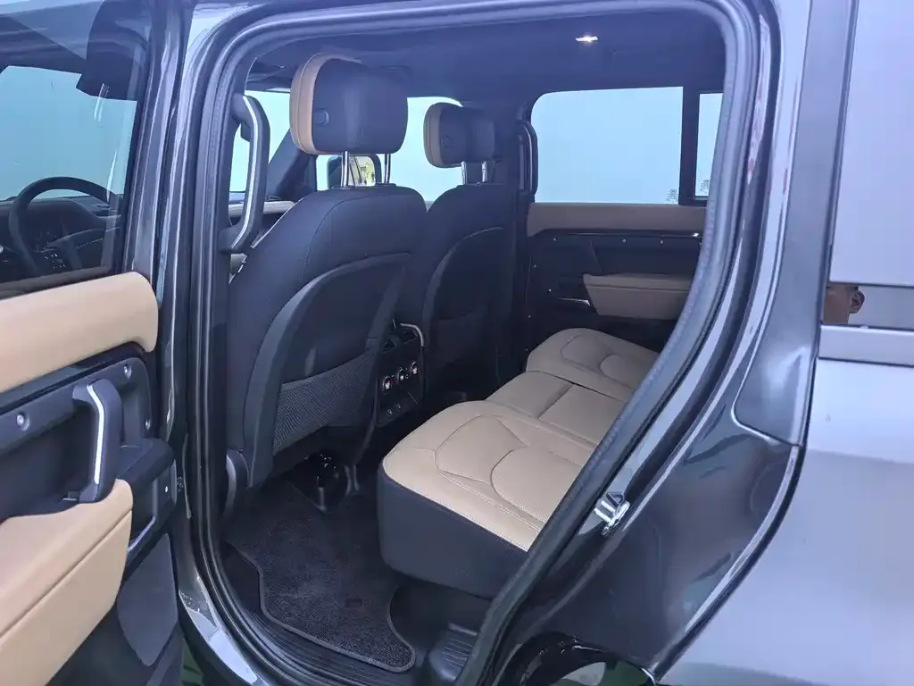 Land Rover Defender — фото 4