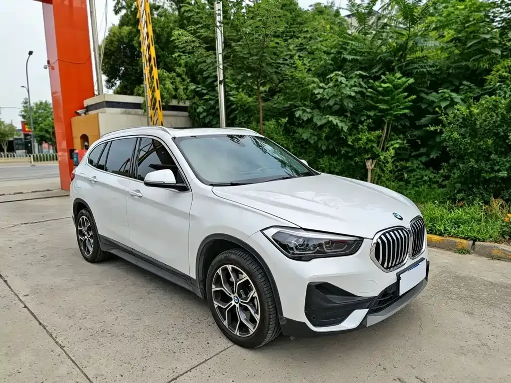 BMW X1 — фото 2