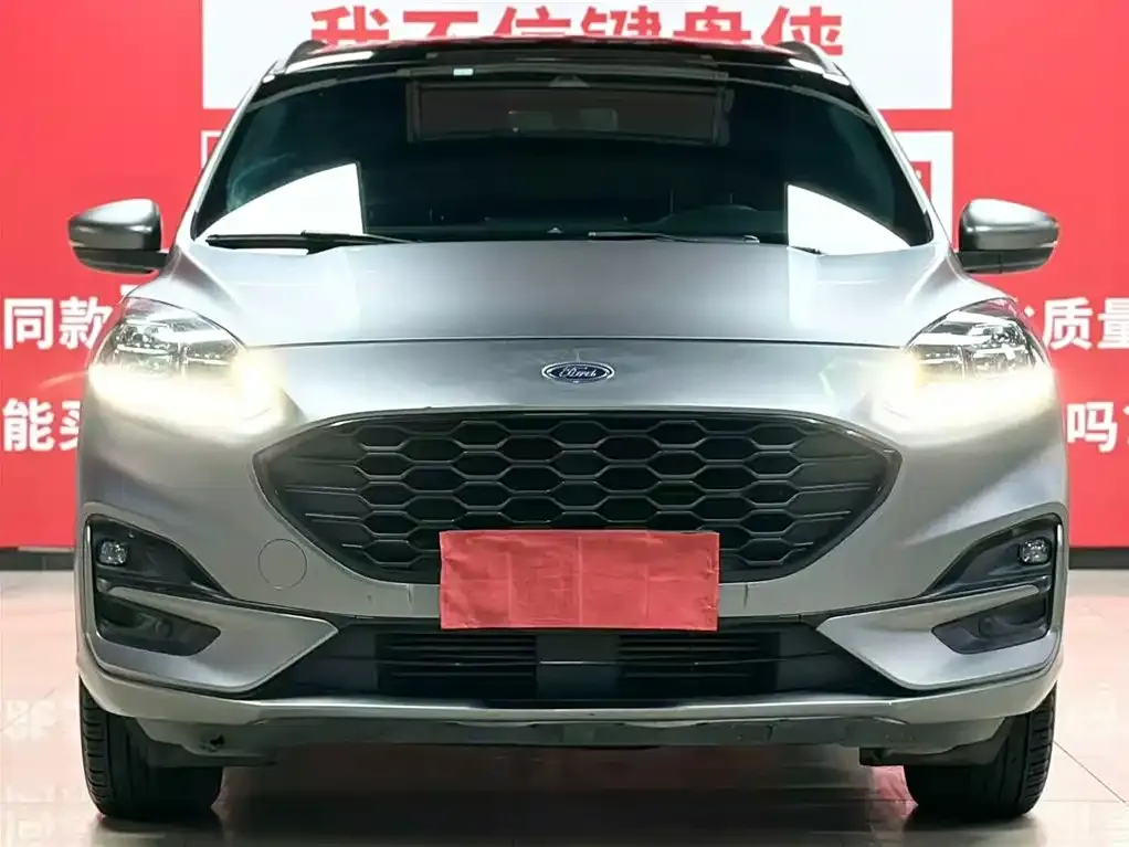 Ford Escape 2022 из CN, фото 5