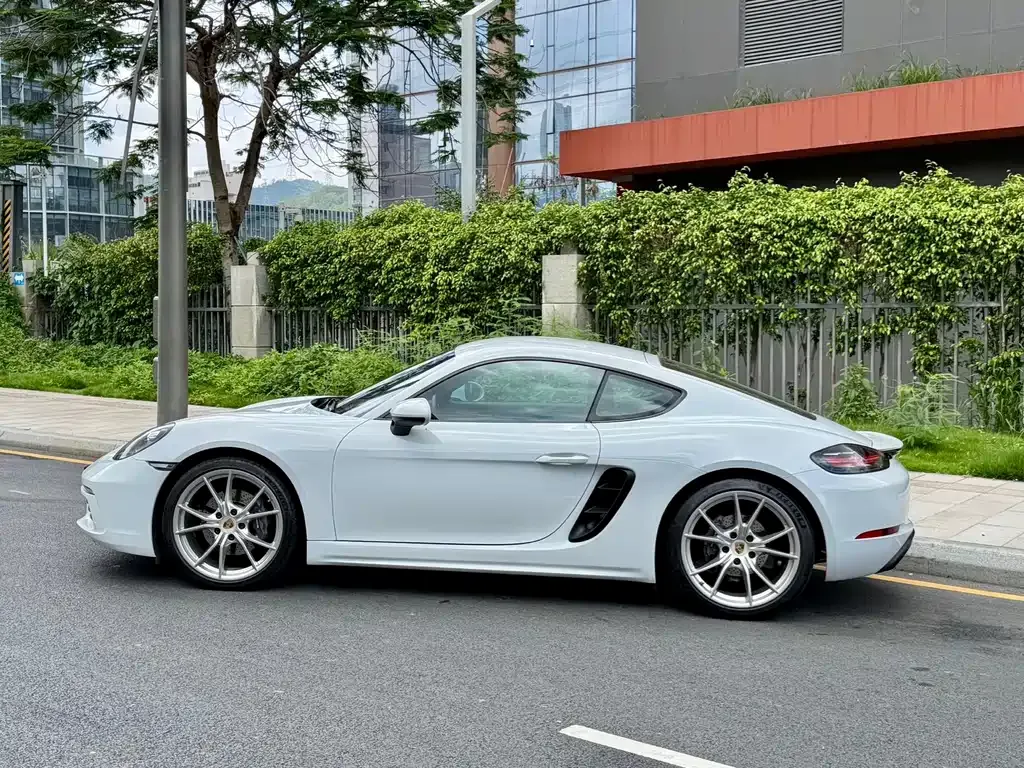 Porsche 718 — фото 9
