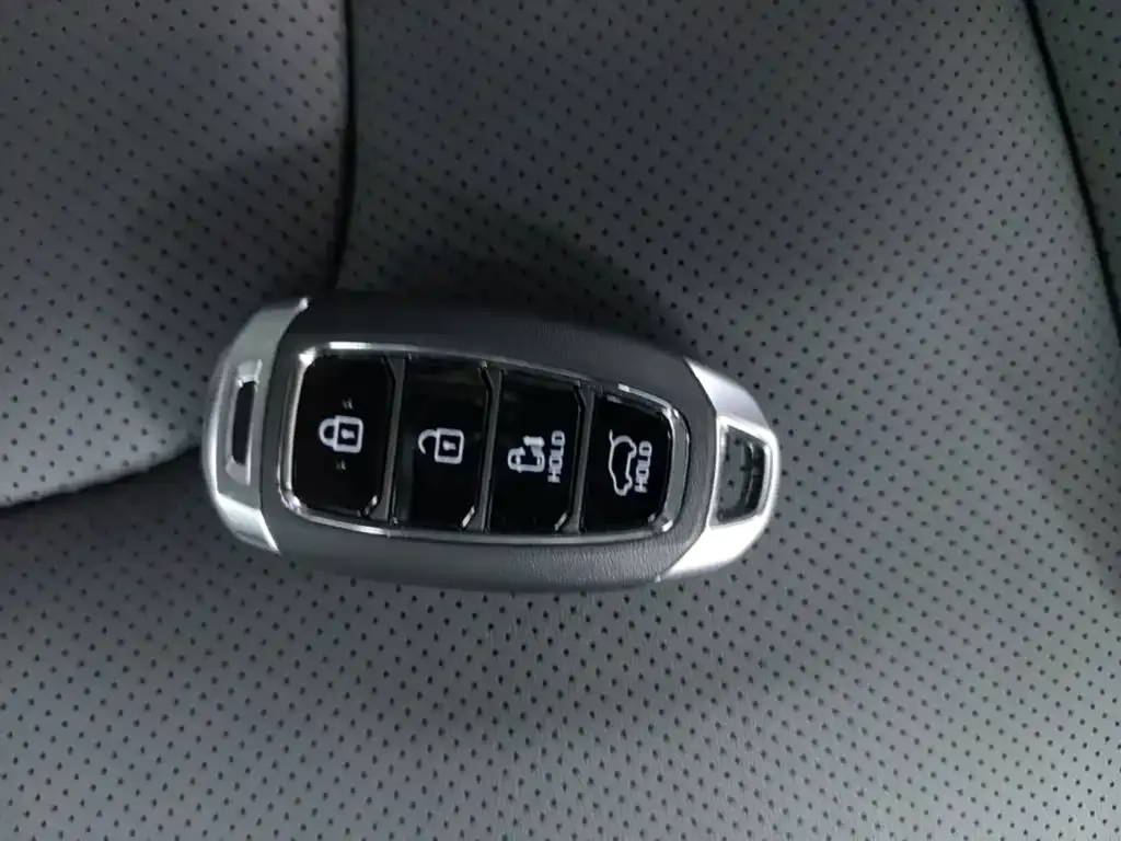 Hyundai Custo — фото 2