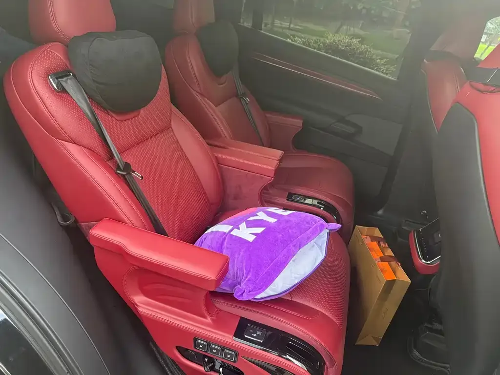 Tesla Model X — фото 3