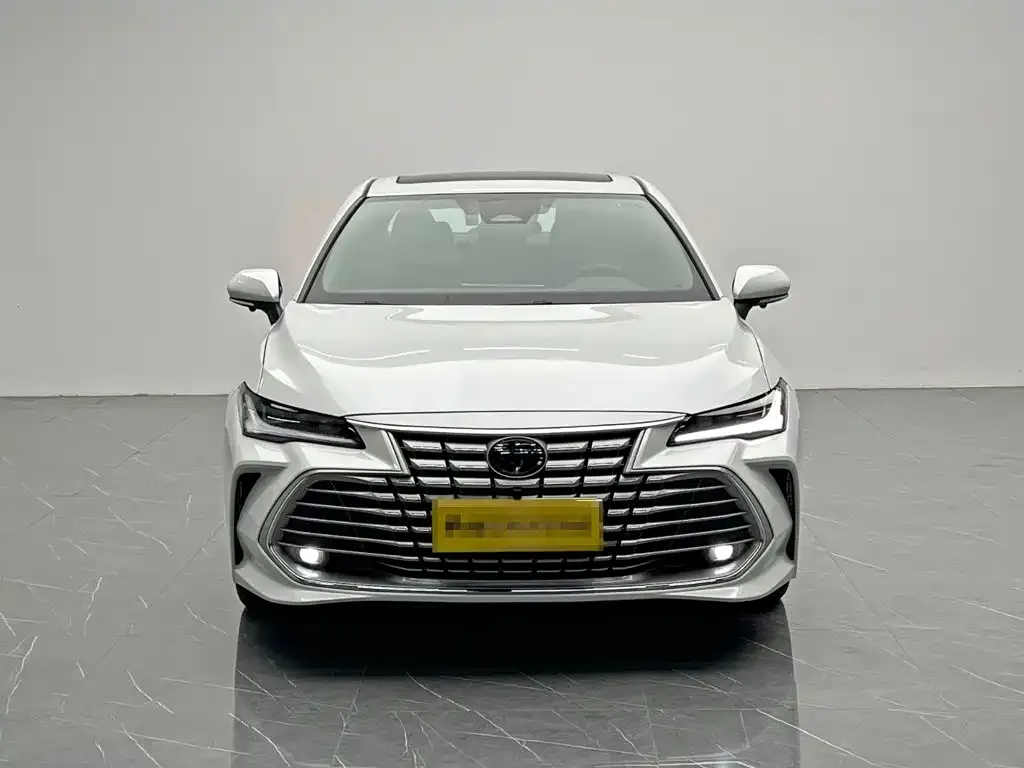 Toyota Avalon — фото 10