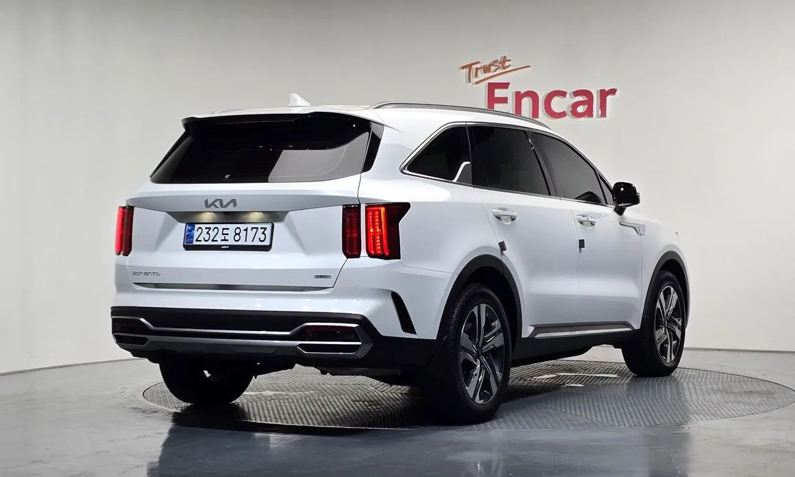 Kia Sorento — фото 7