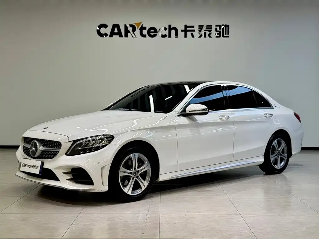 Mercedes-Benz C-Class — фото 1