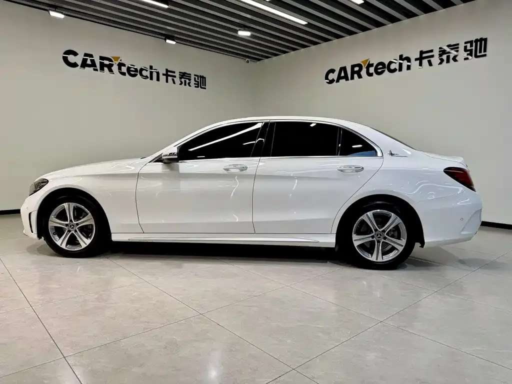 Mercedes-Benz C-Class — фото 10