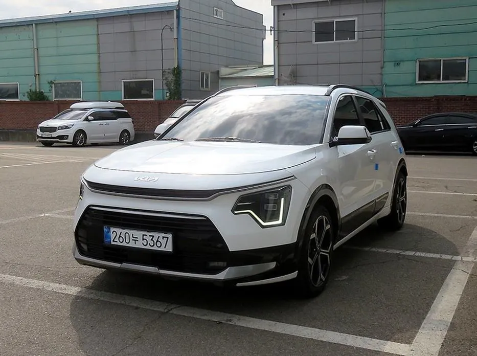 Kia Niro — фото 1