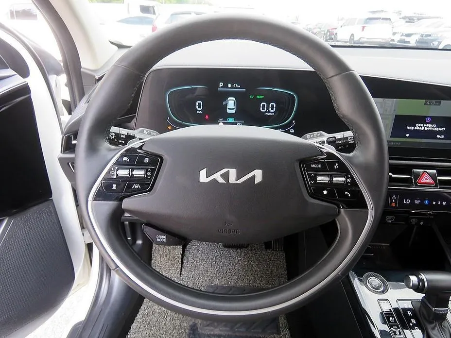 Kia Niro — фото 10