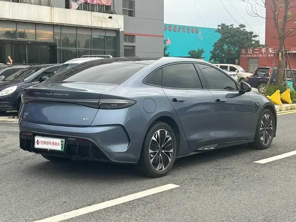 BYD Seal — фото 9