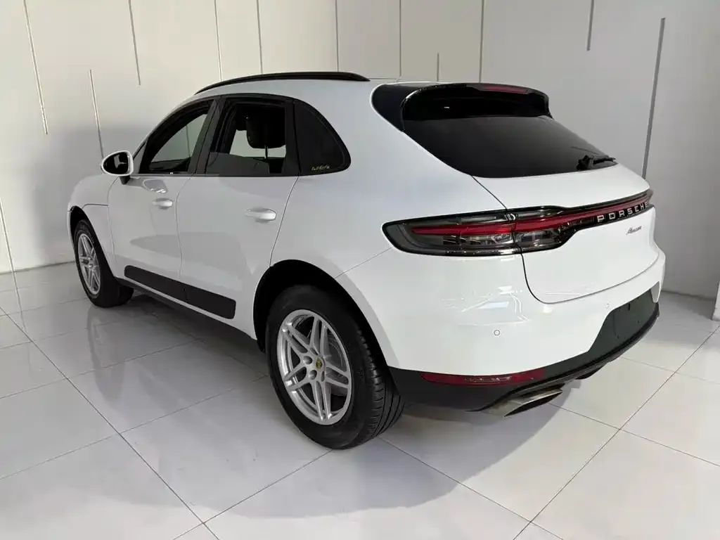 Porsche Macan — фото 5