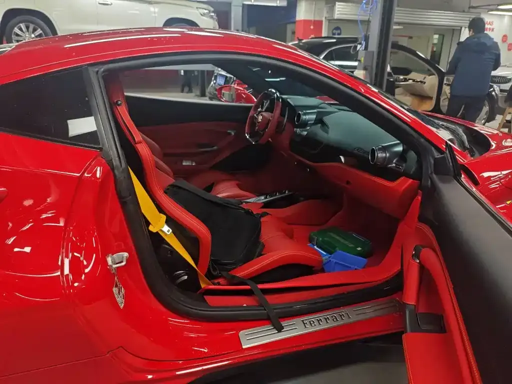 Ferrari F8 — фото 2