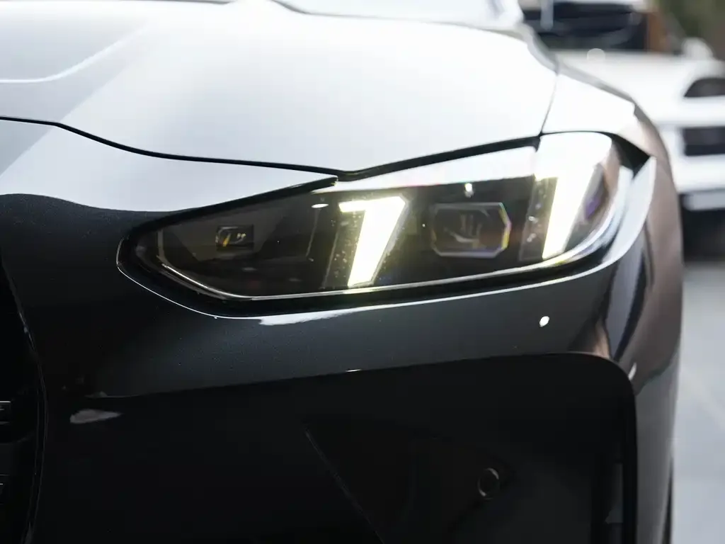 BMW M4 — фото 9