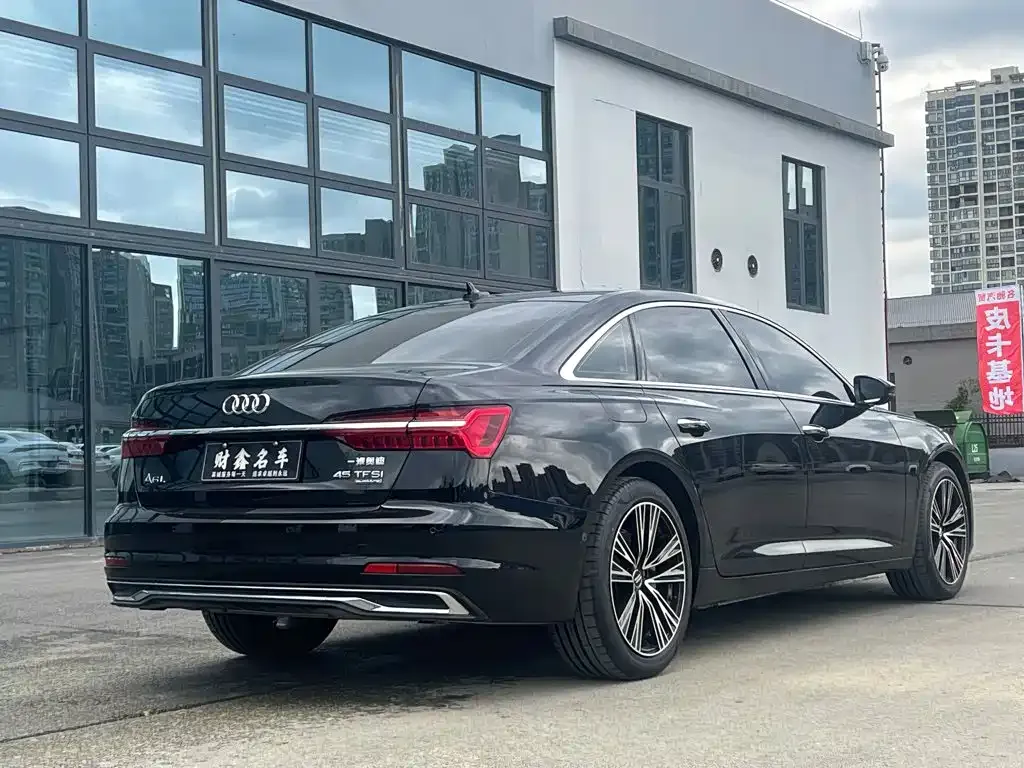 Audi A6L — фото 3