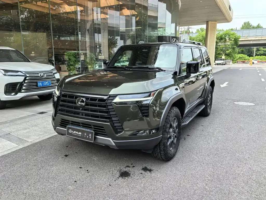 Lexus GX — фото 1