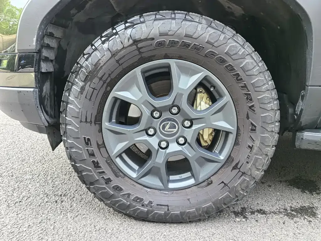 Lexus GX — фото 10