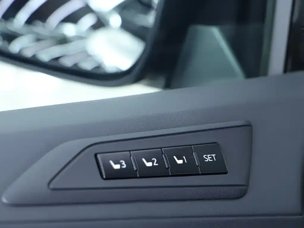 Toyota Vellfire 2021 из CN, фото 5
