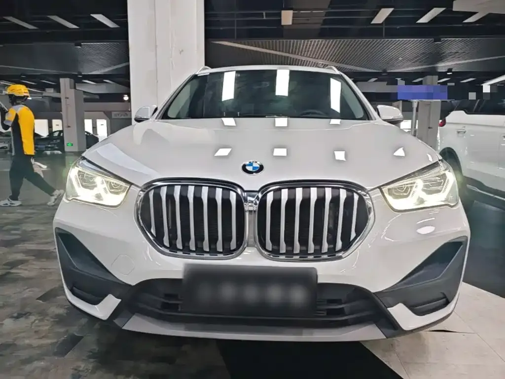 BMW X1 — фото 2