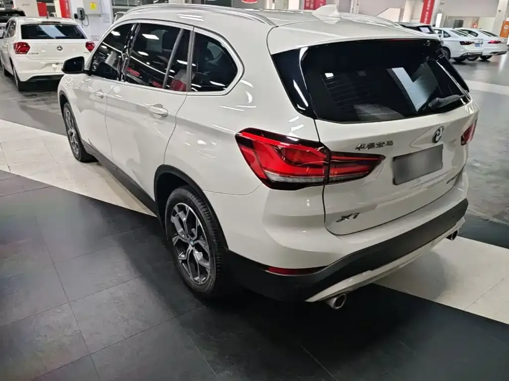 BMW X1 — фото 3