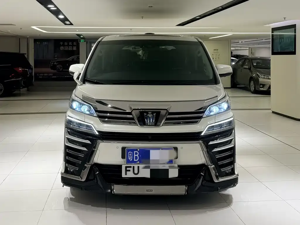 Toyota Vellfire 2021 из CN, фото 4