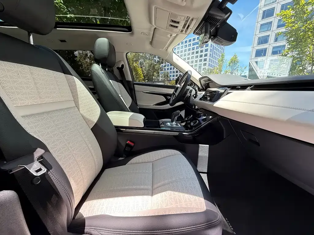 Land Rover Evoque — фото 4