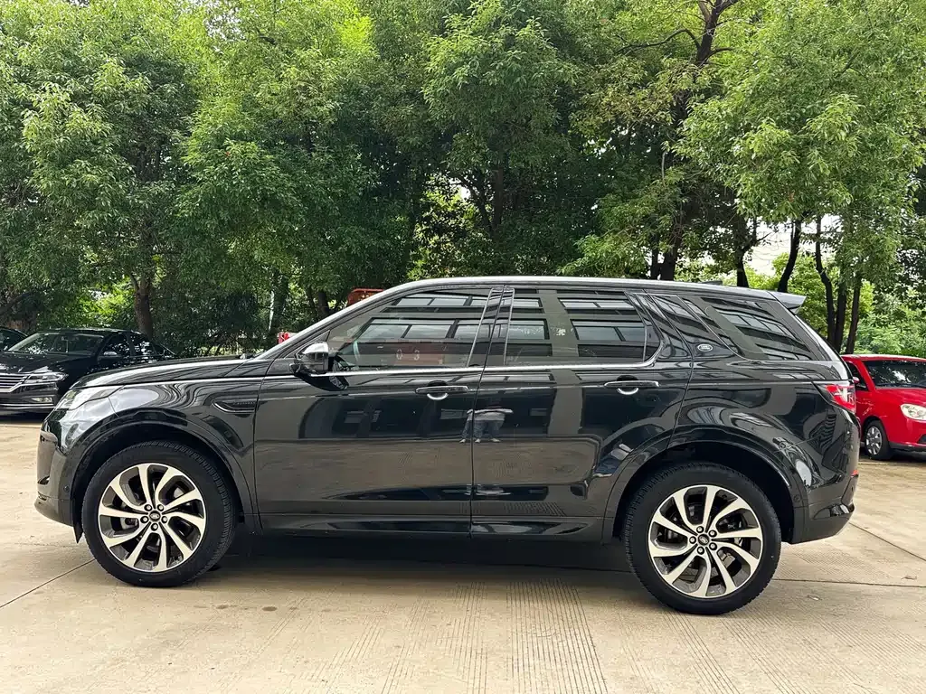 Land Rover Discovery Sport — фото 10
