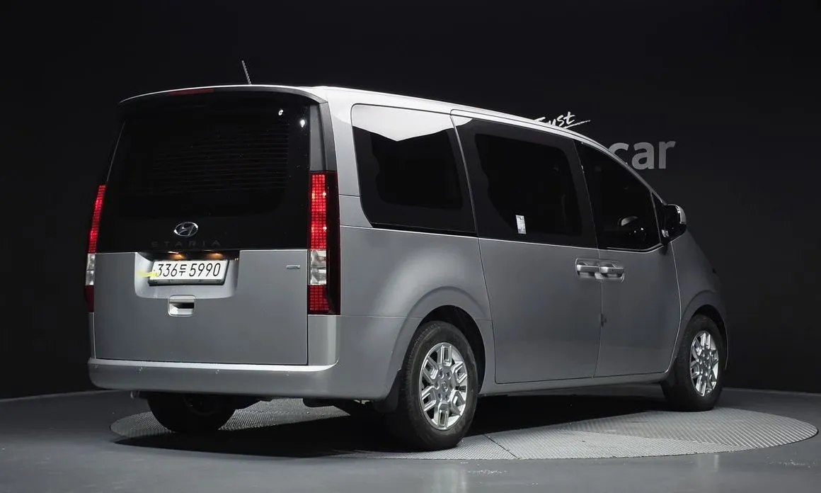 Hyundai Staria 2023 из KR, фото 3