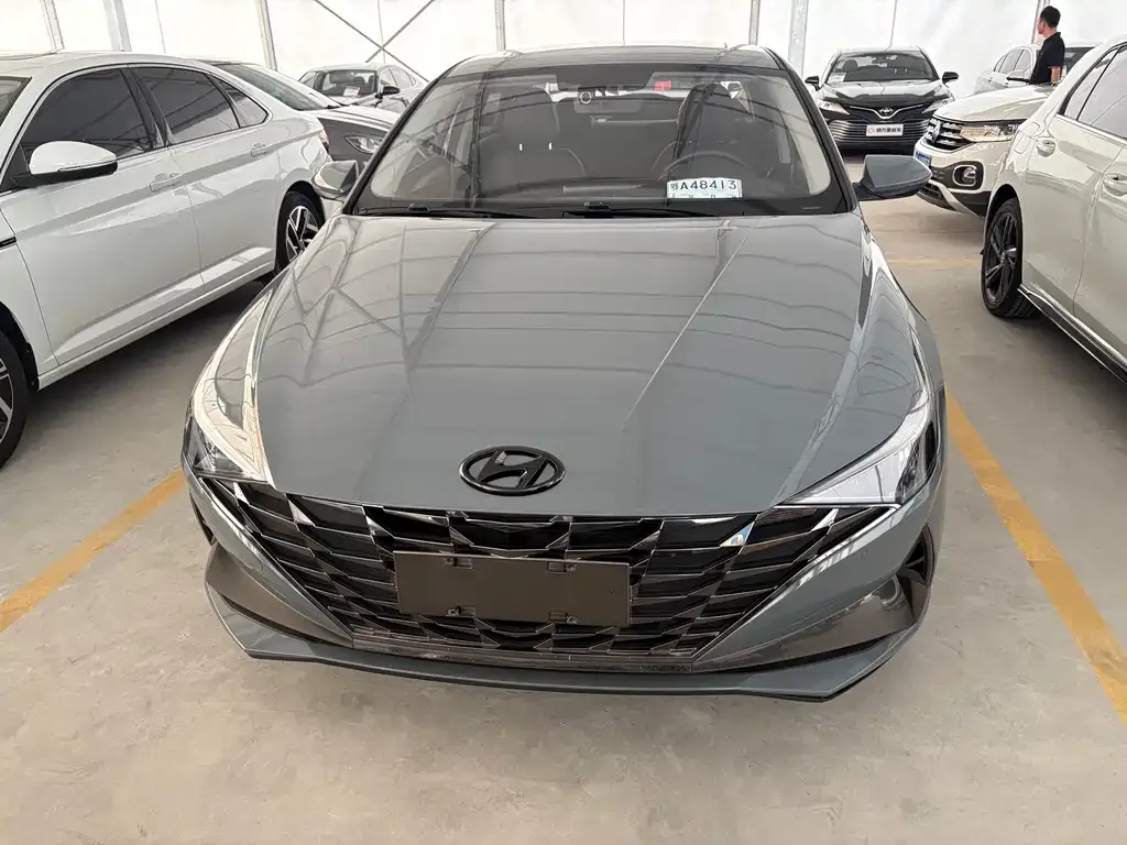 Hyundai Elantra — фото 4
