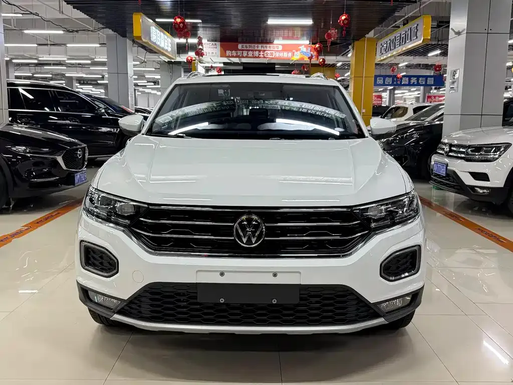 Volkswagen T-Roc — фото 4