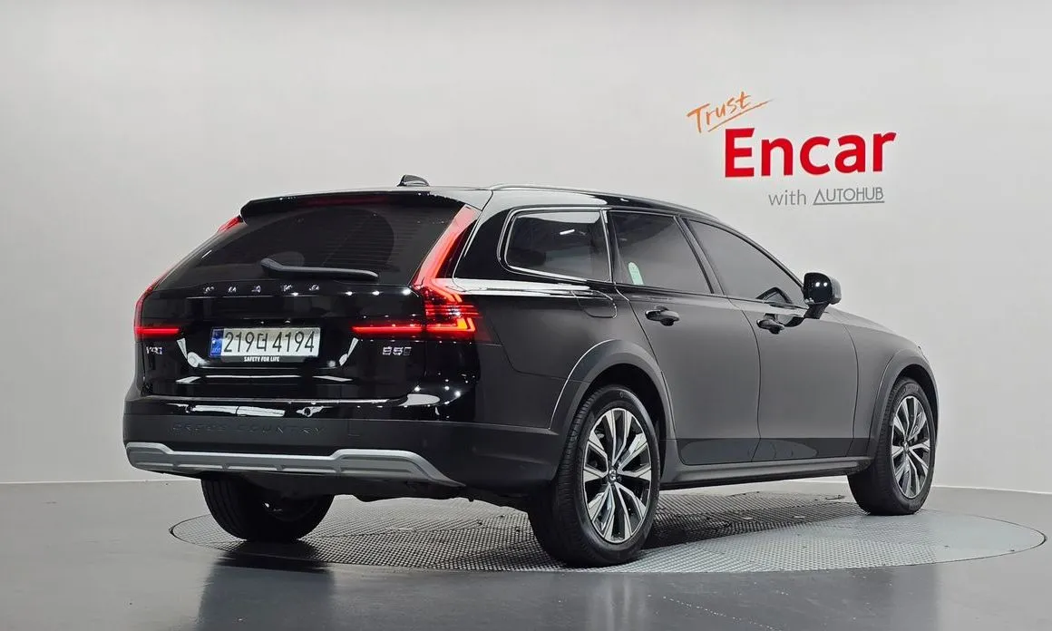 Volvo V90 2024 из KR, фото 2