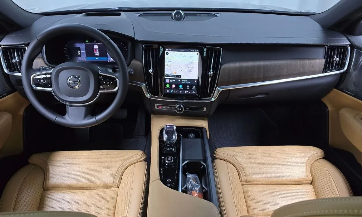 Volvo V90 2024 из KR, фото 8