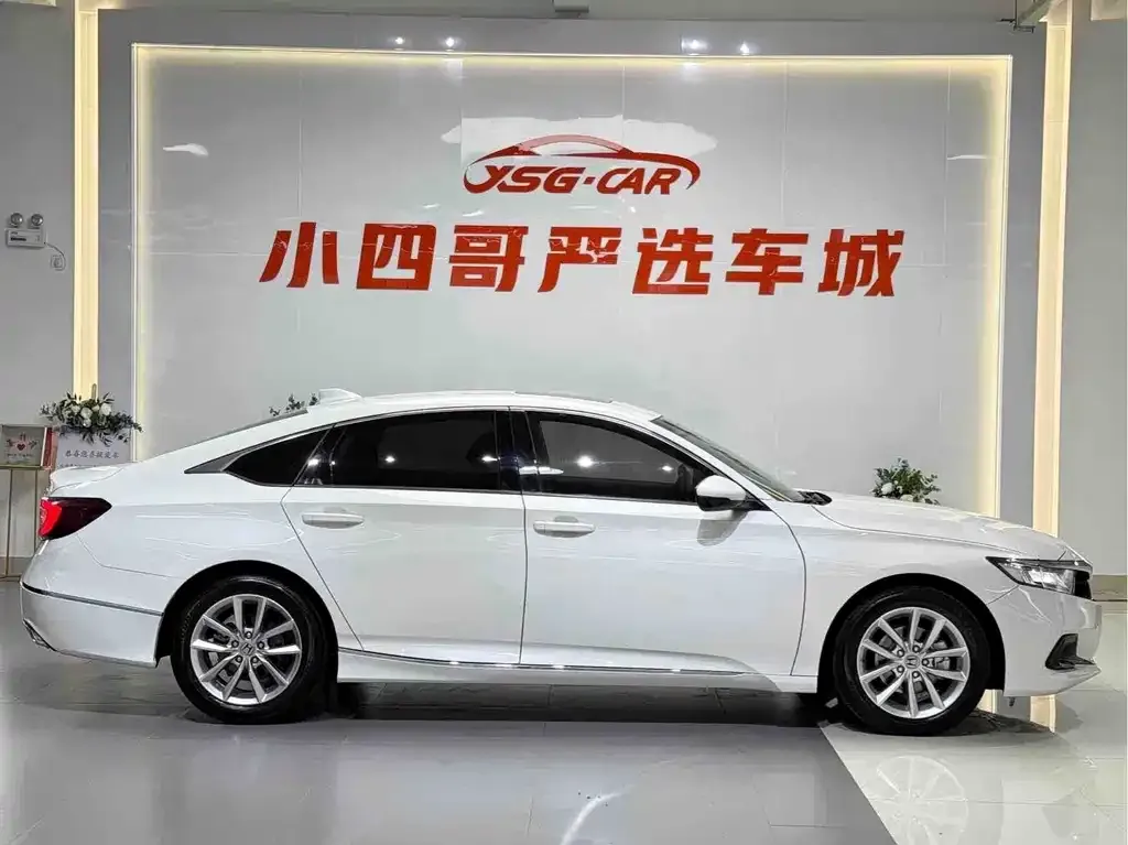 Honda Accord — фото 7