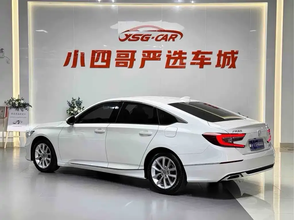 Honda Accord — фото 4