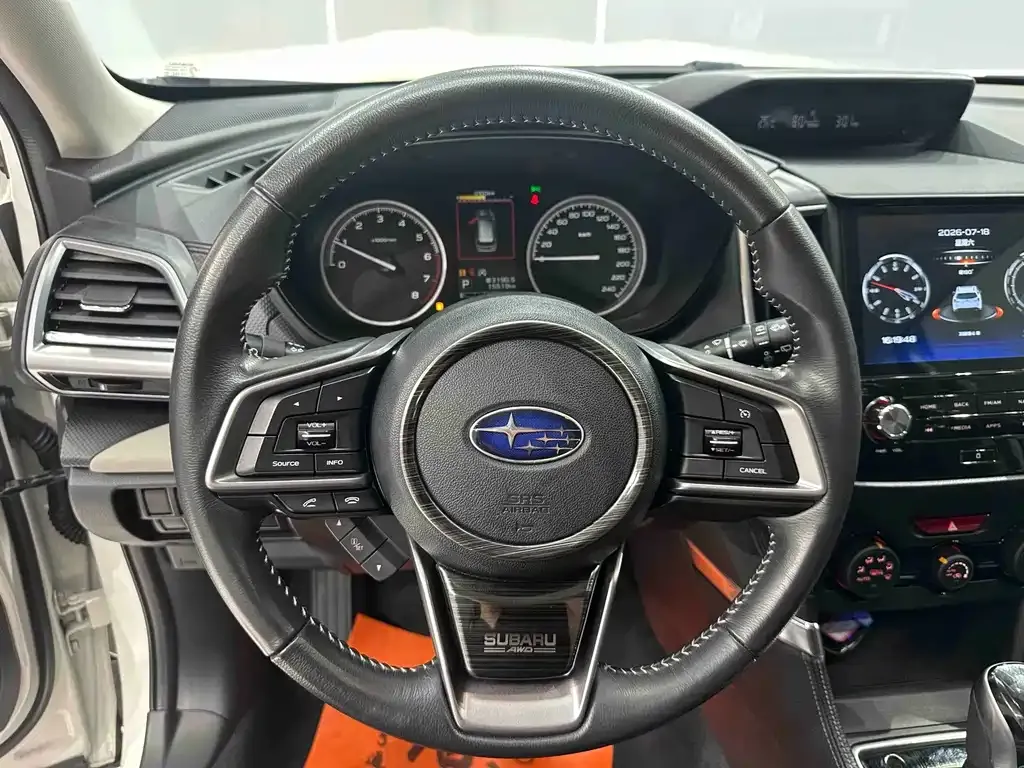 Subaru Forester — фото 4