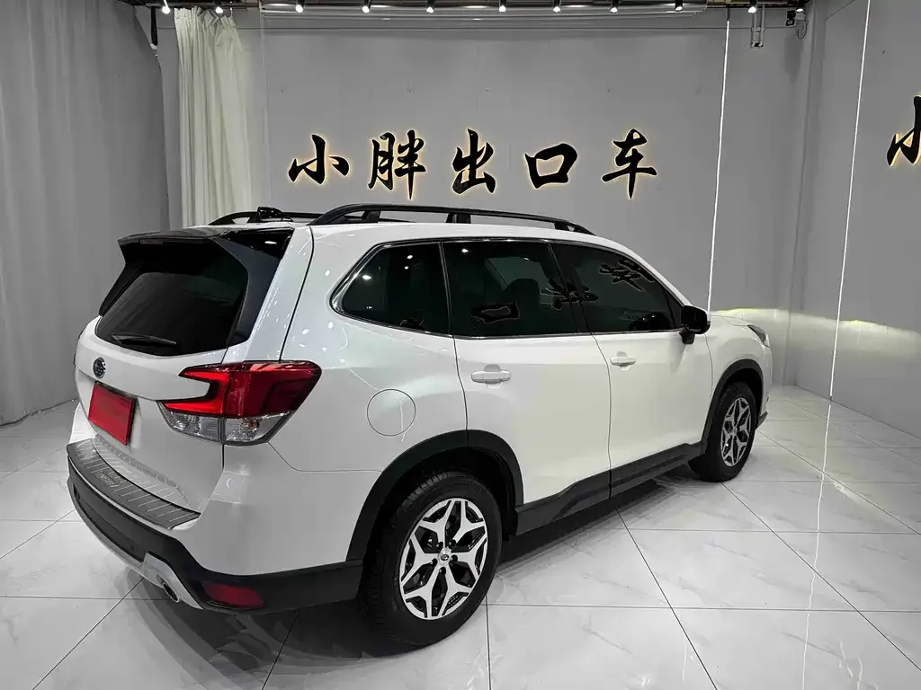 Subaru Forester — фото 5
