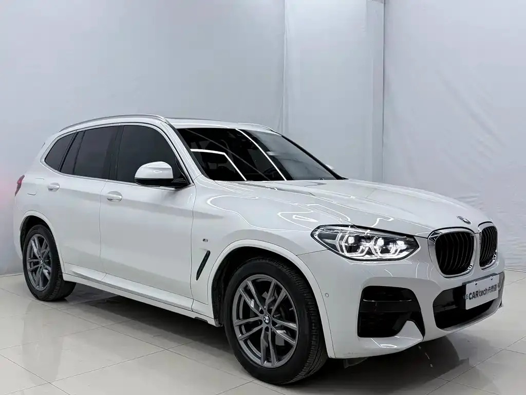 BMW X3 — фото 10
