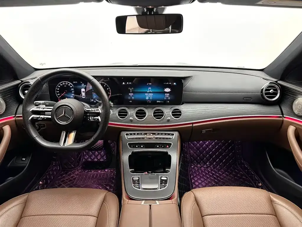 Mercedes-Benz E-Class — фото 10