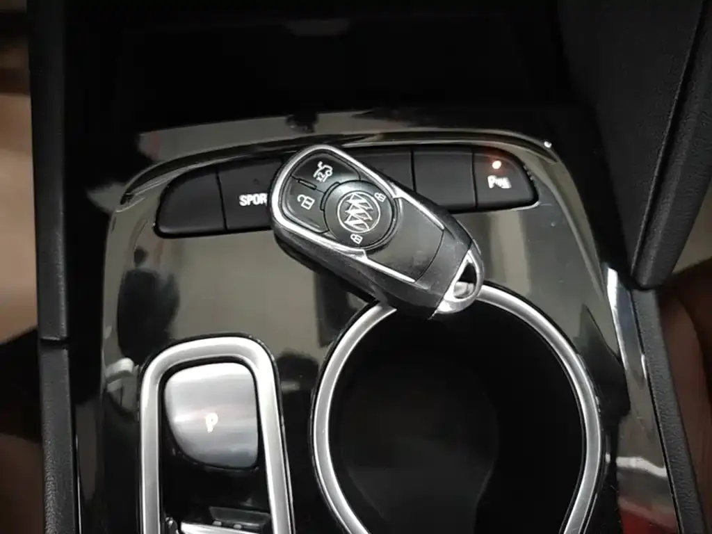 Buick Regal — фото 2