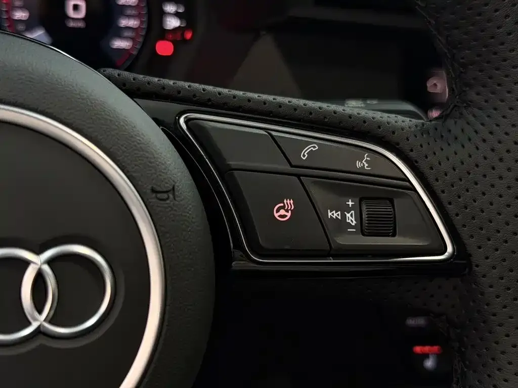 Audi A3 — фото 2