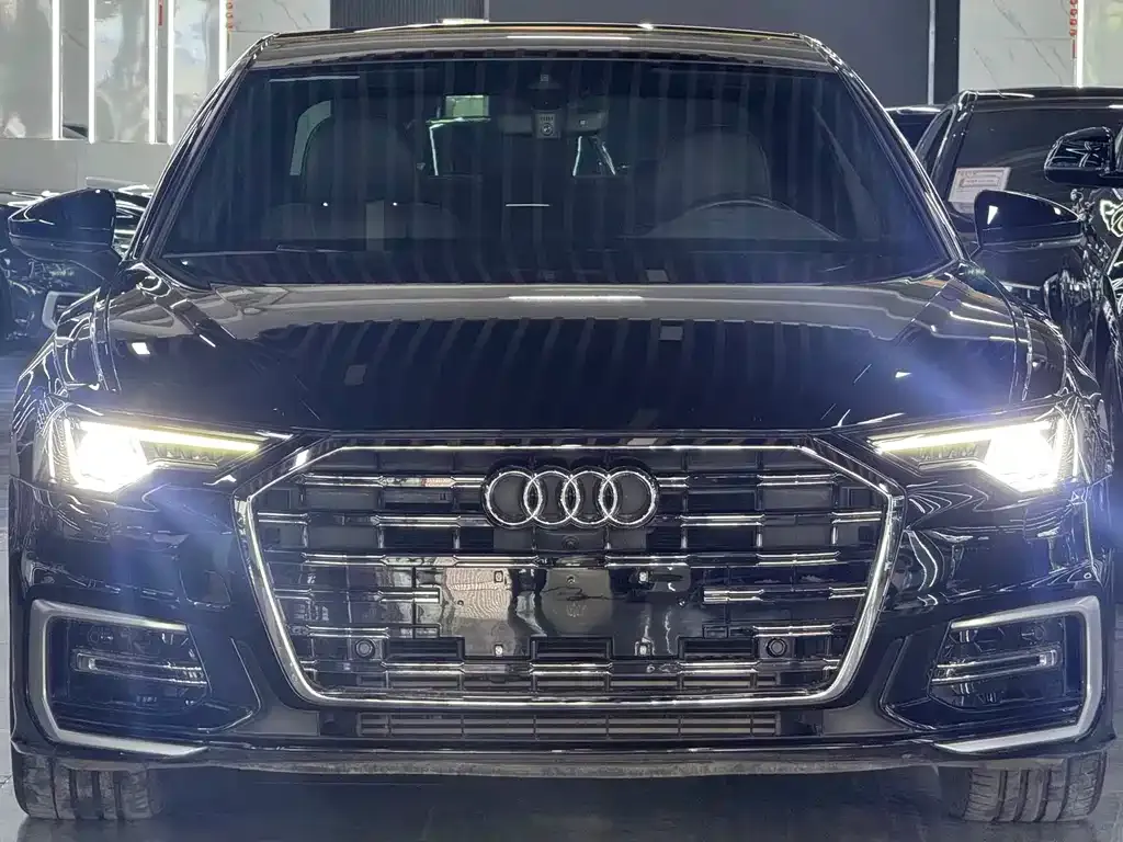Audi A6L — фото 2