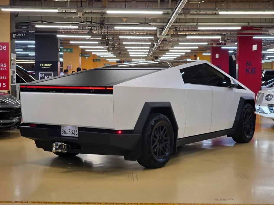 Tesla Cybertruck 2026 из KR, фото 9