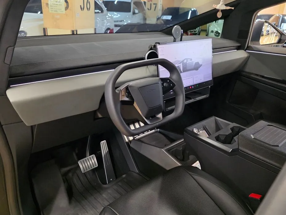 Tesla Cybertruck 2026 из KR, фото 6