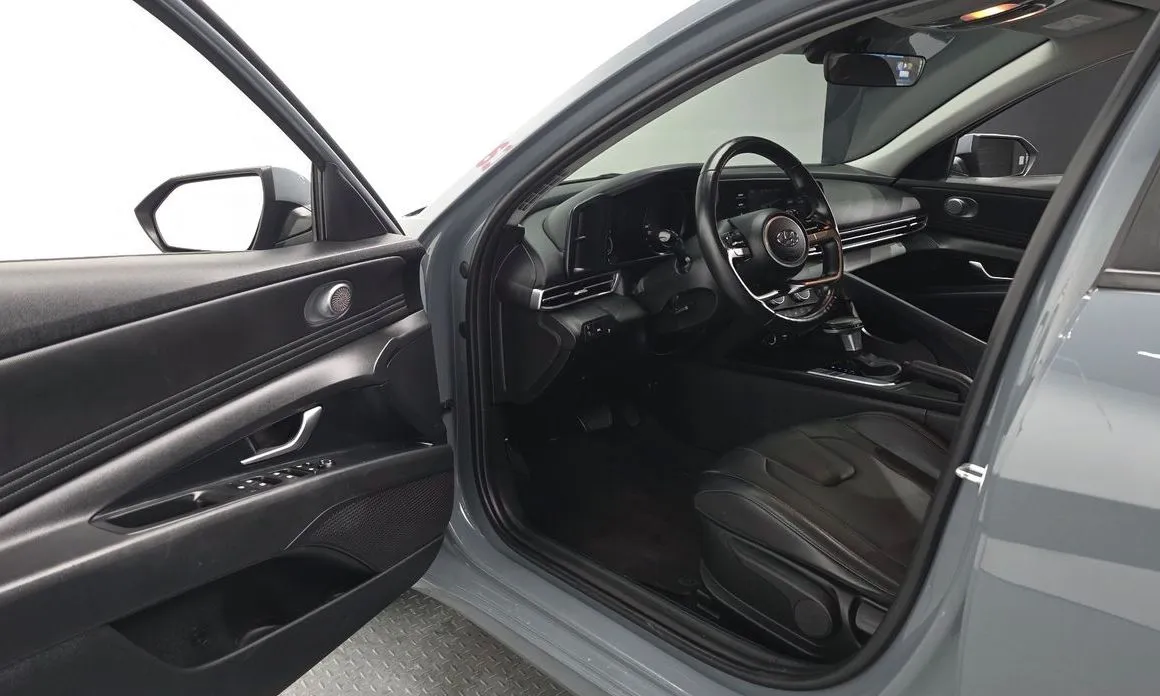 Hyundai AVANTE 2022 из KR, фото 3