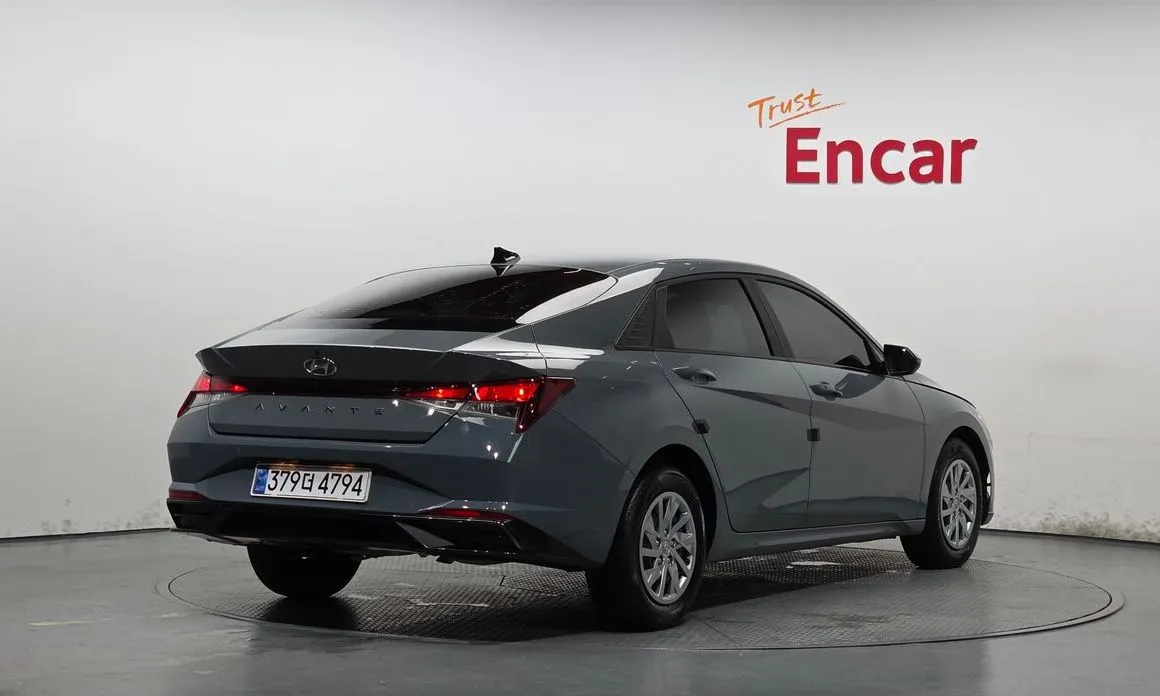 Hyundai AVANTE 2022 из KR, фото 2