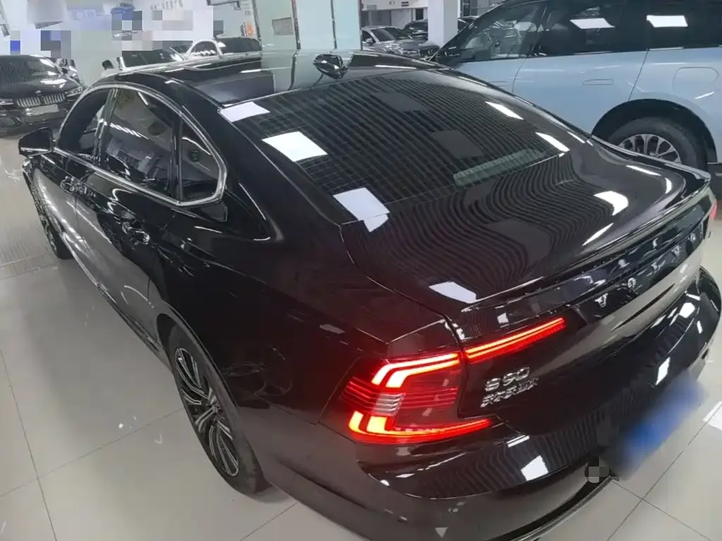 Volvo S90 — фото 6