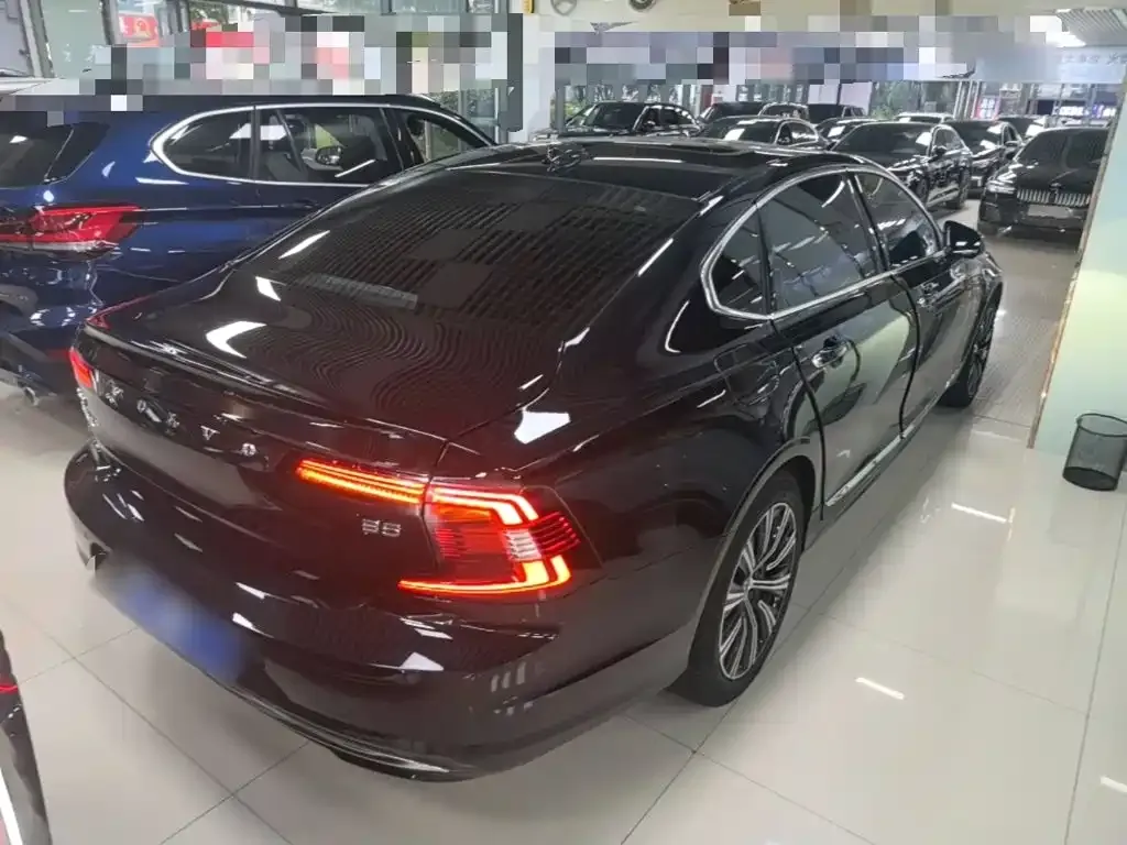 Volvo S90 — фото 8