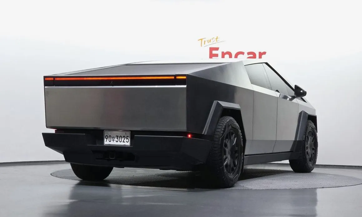 Tesla Cybertruck 2024 из KR, фото 10