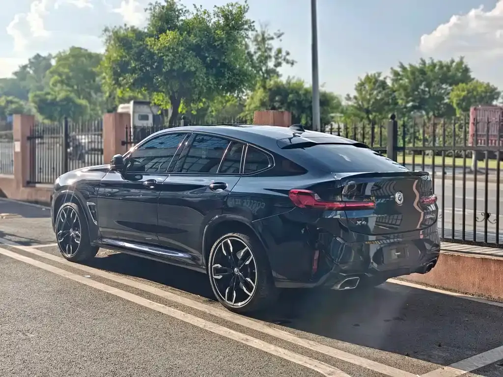 BMW X4 M40i — фото 8